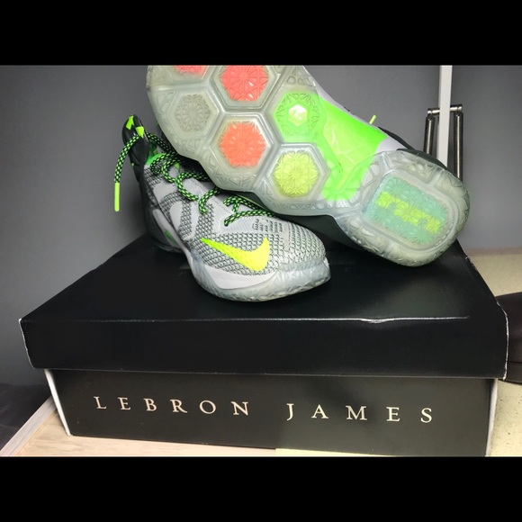 Nike Lebron 12 “Dunk Force” - Picture 2 of 2
